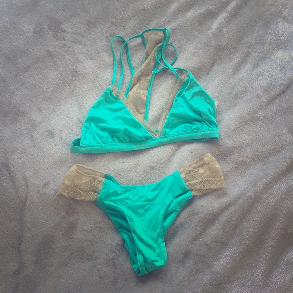 Beach Bunny Turquoise & Nude Lace Bikini Set ✨